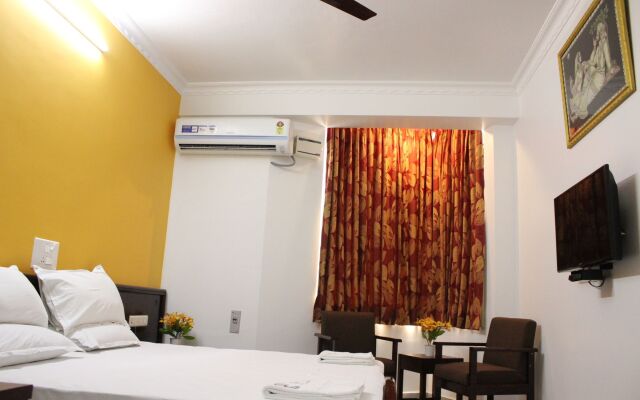 Sri Aarvee Hotels