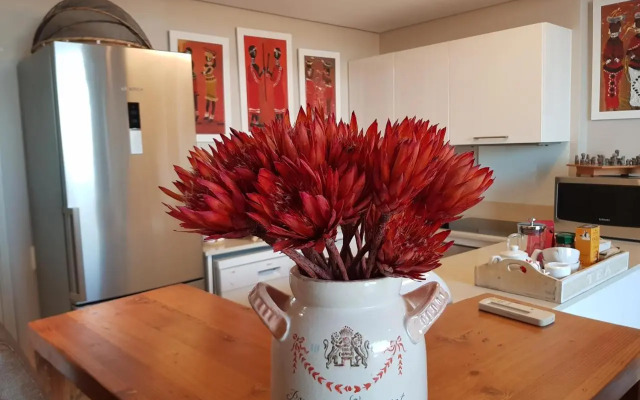 Harbour Bridge Suite 220