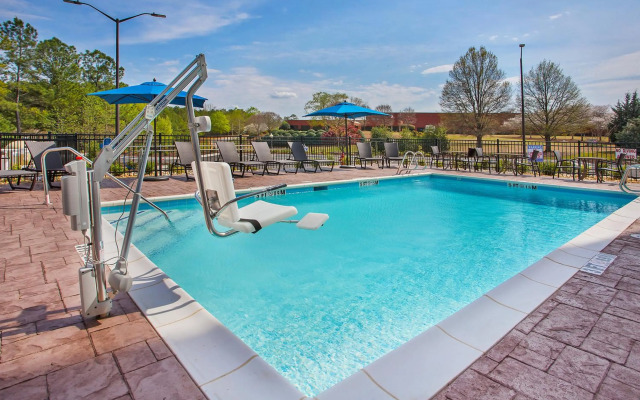 Holiday Inn Express & Suites Covington by IHG