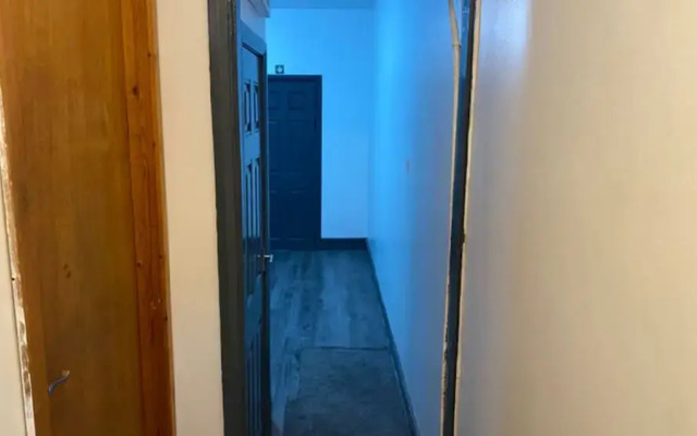 Room in Guest Room - Spacious Double Room in Stoke