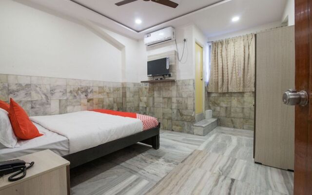 OYO 22907 Hotel Holiday