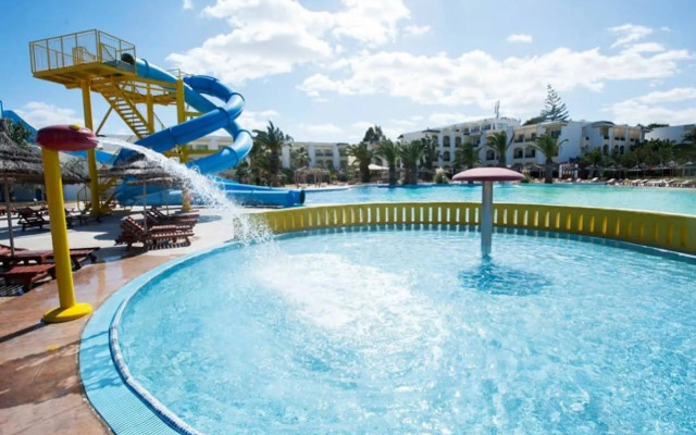 Soviva Resort - Families Only