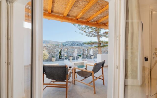 Oliving Mykonos Luxury Suites