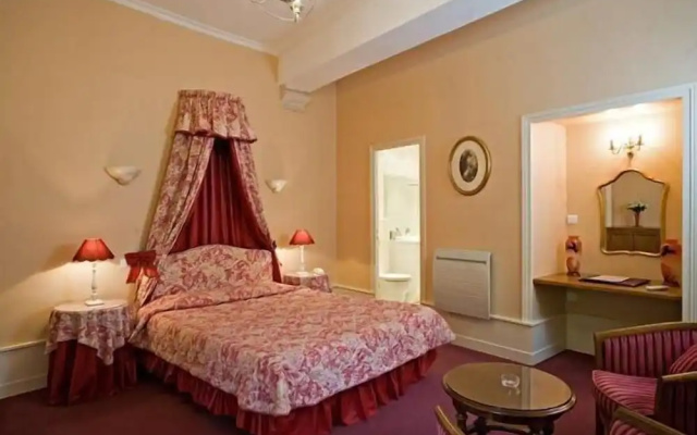 Hostellerie du Château de Bellecroix