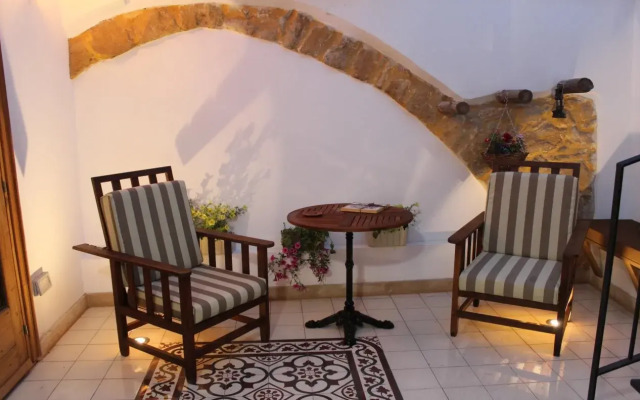 pedieos guest house