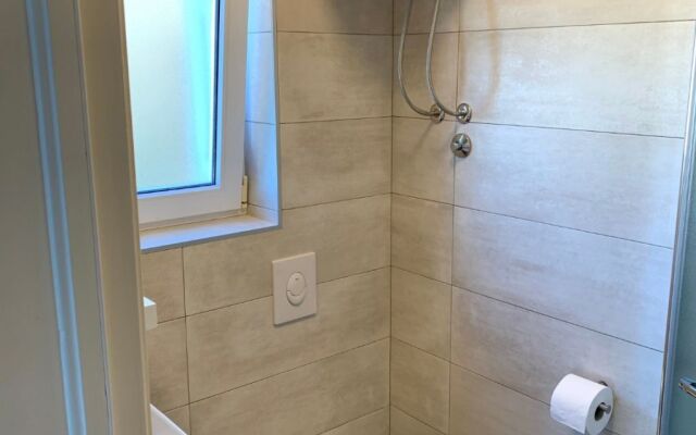 Studio apartment Via - 250 m from sea: SA2 Brela, Riviera Makarska