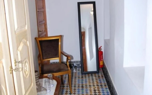 Room in B&B - Riad Authentic Palace & Spa - Kenza