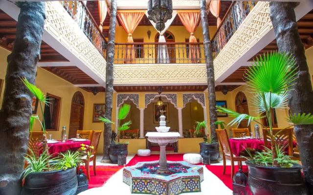 Riad Hamdane Et SPA