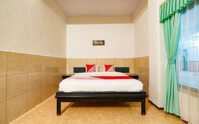 OYO 2855 Sartika Hotel Pati