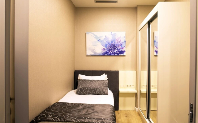 Elm Suite Hotel