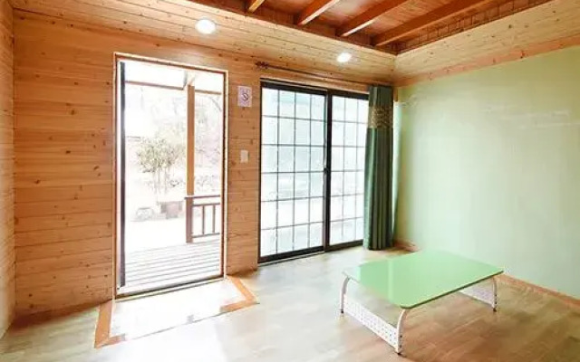 Suncheon Pool Valley Pension