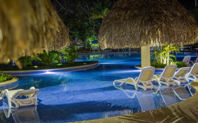 Coronado Luxury Club & Suite (ex:Coronado Golf & Beach Resort)