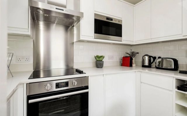 The Knightsbridge Suite Next to Sloane Square