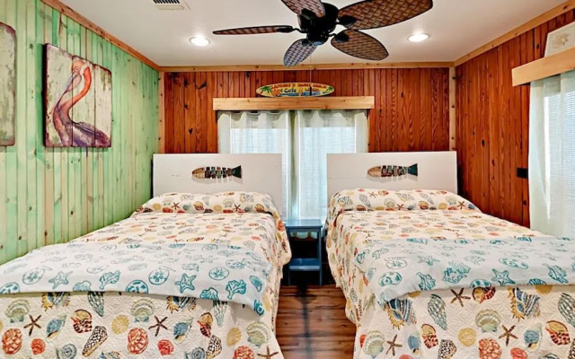 Sunrise Cabana by RedAwning 