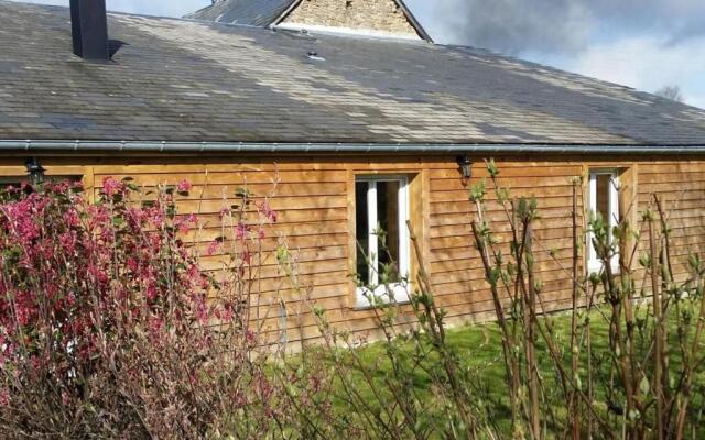 Gîte Saint-Léonard-des-Bois, 8 pièces, 15 personnes - FR-1-410-224
