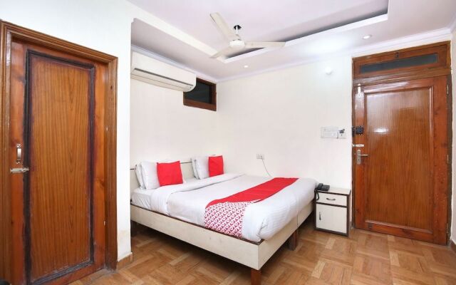OYO 22534 Hotel Diamond
