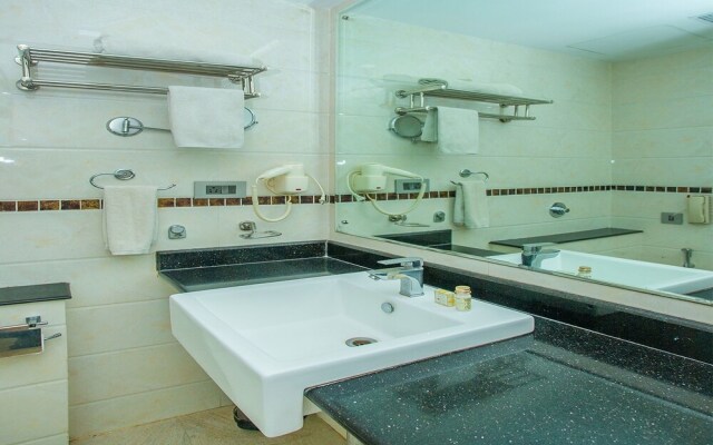 Capital O 15186 Sahar Pavillion