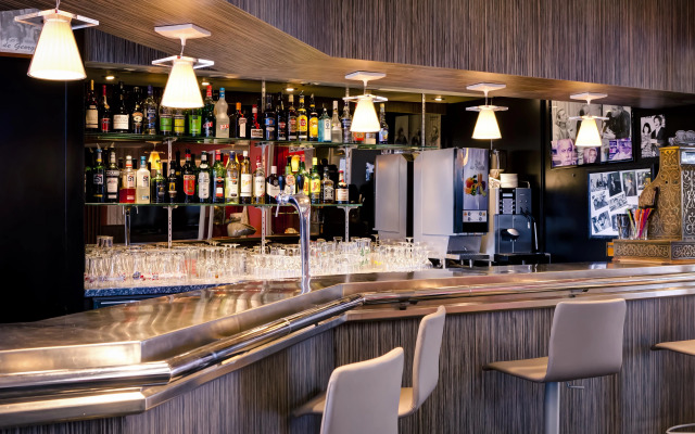 Chromatics Hotel & Restaurant The Hill Club by happyculture