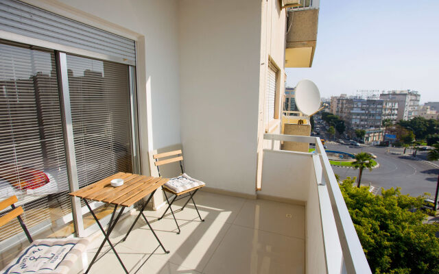 SeaBreeze Limassol City Center Flat