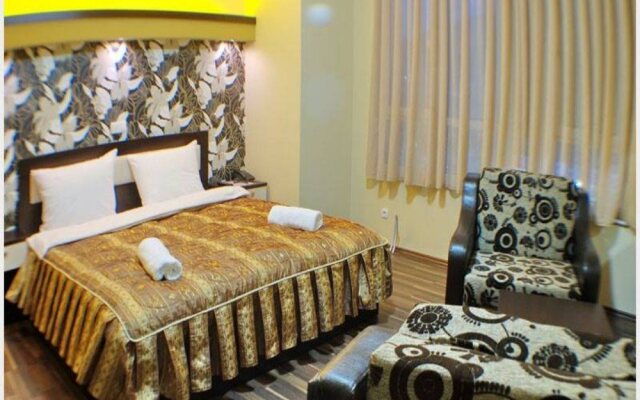 Albes Hotel