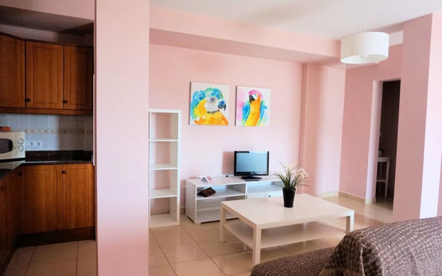 Evita Beach Apartamentos Y Suites