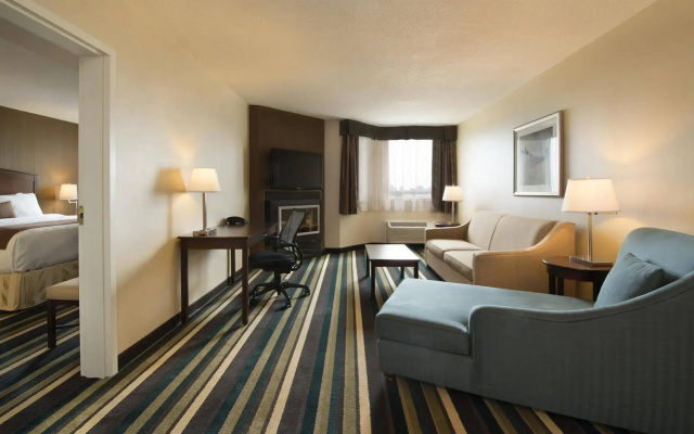 Best Western Plus Winnipeg Airport Hotel