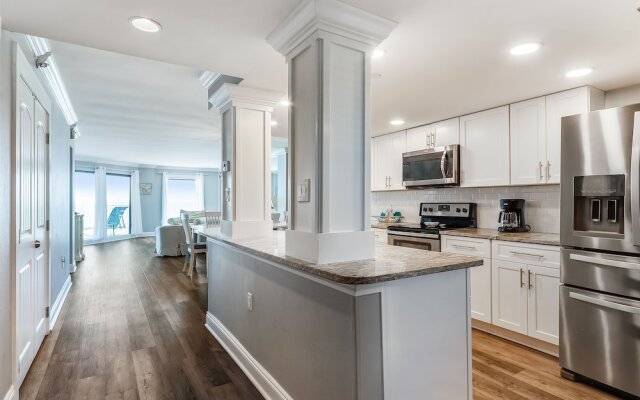 Inlet Reef 307 3 Bedroom Condo by RedAwning