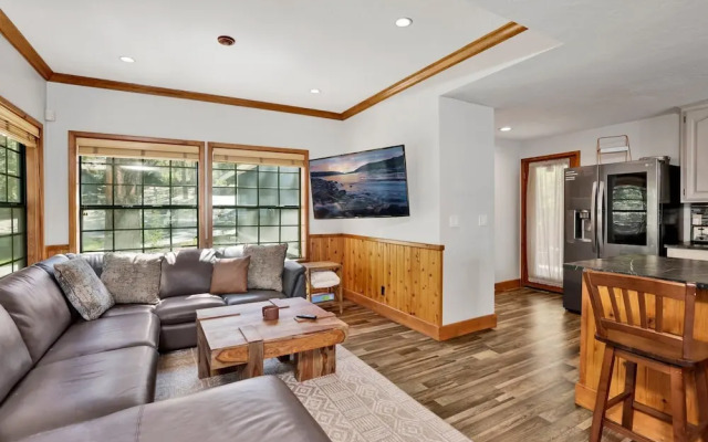 Serenity Cove Lake House #2472 by Big Bear Vacations