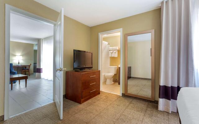 Spark by Hilton Glendale Phoenix North
