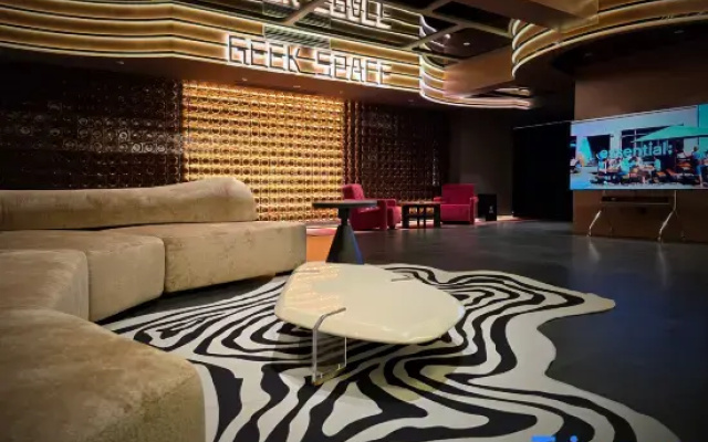 Shangqiu Geek One E-Sports Hotel (Diyi Mall)