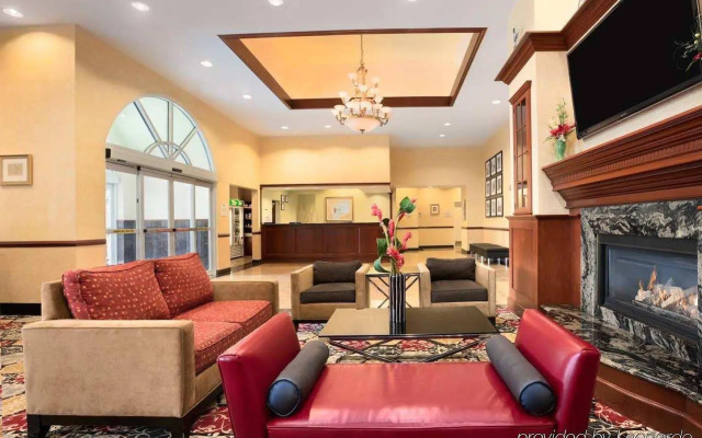 Homewood Suites by Hilton Edgewater