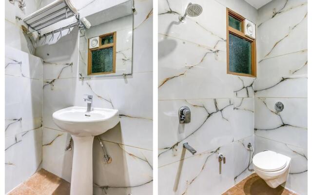 OYO Flagship 70397 Hotel Royal Kingz