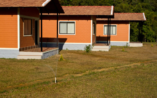 Kadumakki Resorts