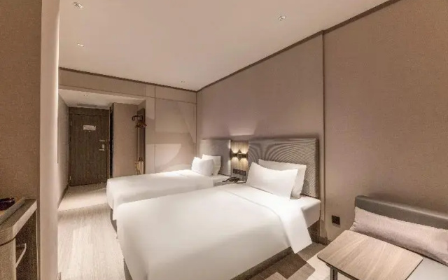HanTing Hotel (Xuzhou Deji Square)
