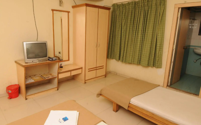 Neelkanth Sahara – Guest Rooms – Ahmedabad