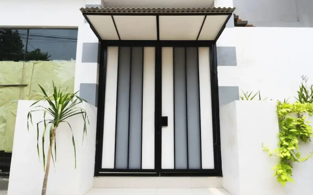 Rumah Muslim Mande Syariah