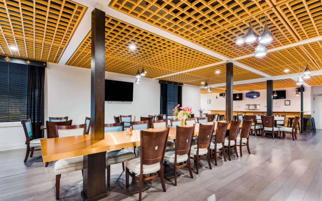 The Blu Hotel Blue Ash Cincinnati, Ascend Hotel Collection