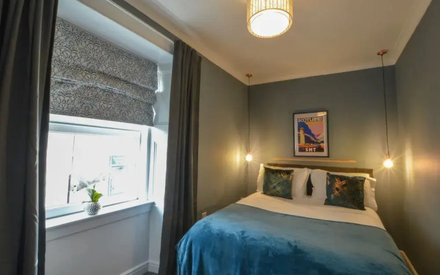 The Gallery Apartment