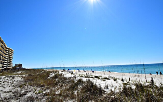 Wind Drift 704E by RedAwning