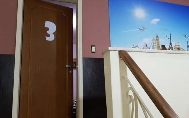 Random Hostel