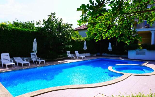 Apart Complex Byala Residence