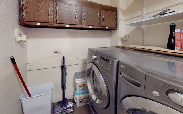 Escapo - Outdoor Hot Tub and Outdoor Fire Pit