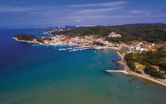 Stunning Apartment in Kampor With Wifi and 2 Bedrooms