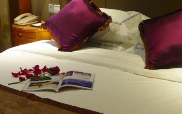 Bayside Plaza Hotel