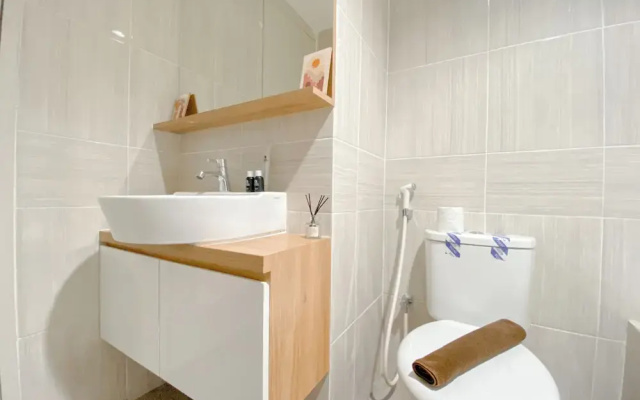 Comfy And Modern 1Br At Vasanta Innopark Apartment