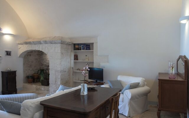 3161 Masseria del Poeta by Barbarhouse