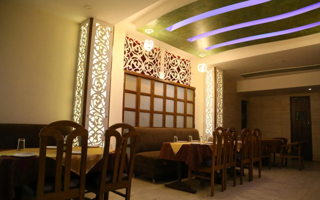 Jyoti Hotel