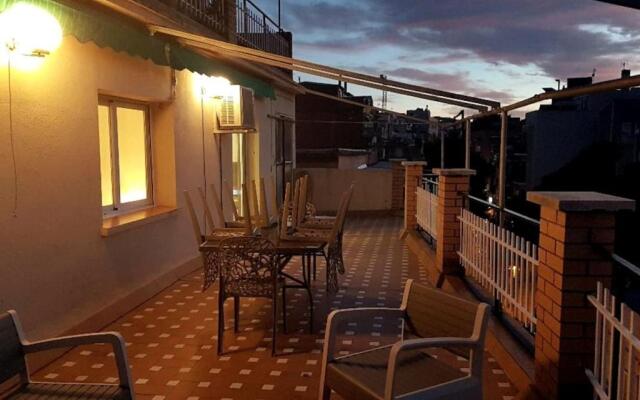 Big terrace and bright penthouse for 6 persons