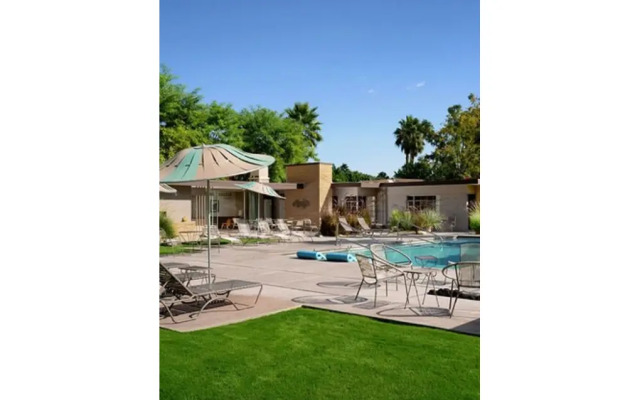 The Hideaway 21 and Over