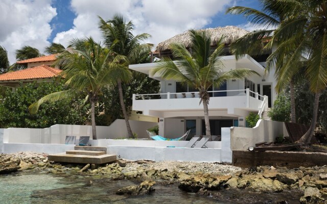 One Ocean Boutique Apartments & Suites Bonaire